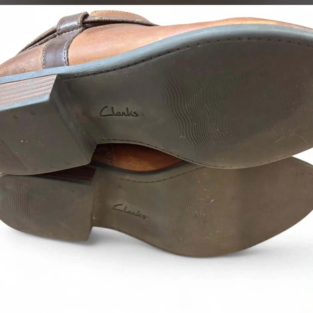 Clark’s Stylish Brown Ankle Booties
